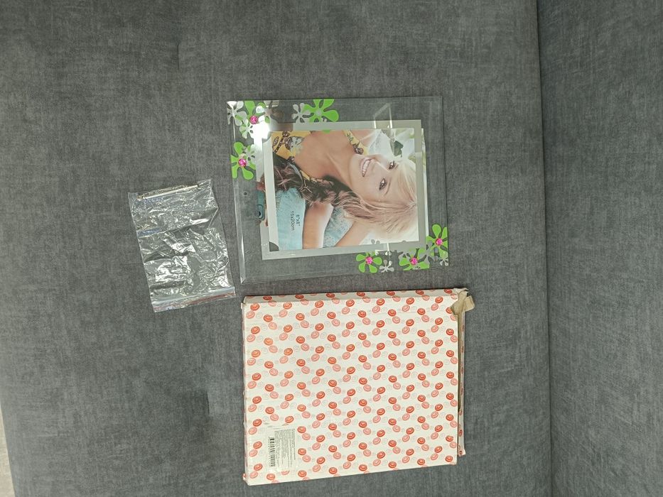 Продам фоторамку