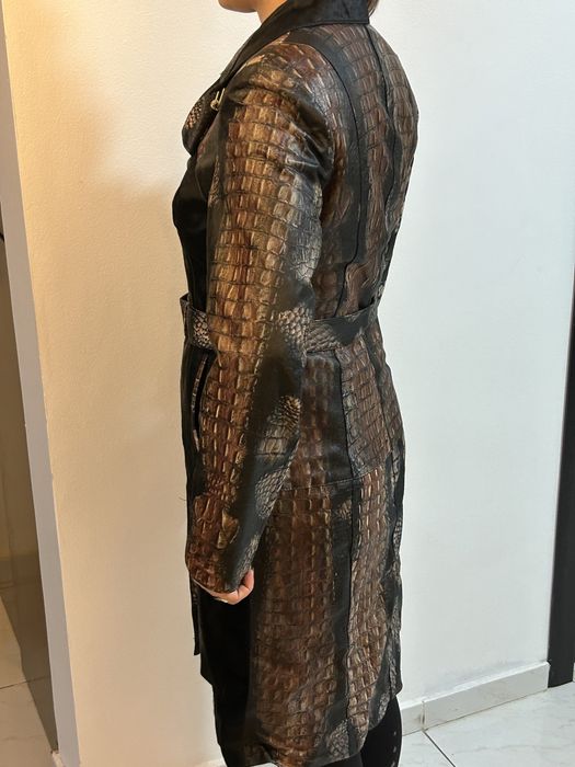 Vand haina piele dama model deosebit