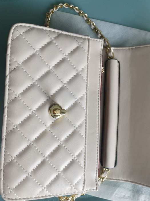 Чанта, неразличима от нова CHANEL