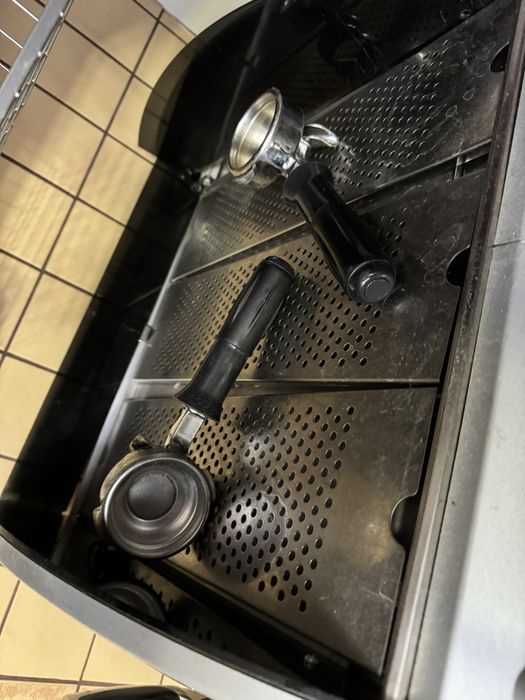 Espressor profesional saeco compact aroma se 200