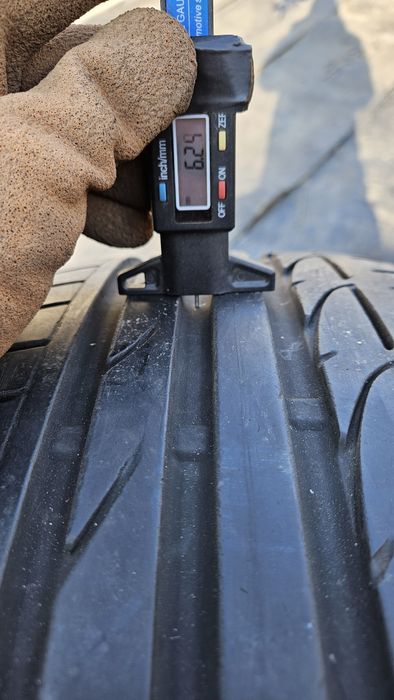 Гуми спорт пакет 225 40 19 и 255 35 19