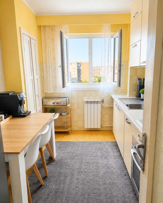 Apartament cu 4 camere de vânzare în zona Bulevardului Dacia – bloc tip AN, 3 balcoane