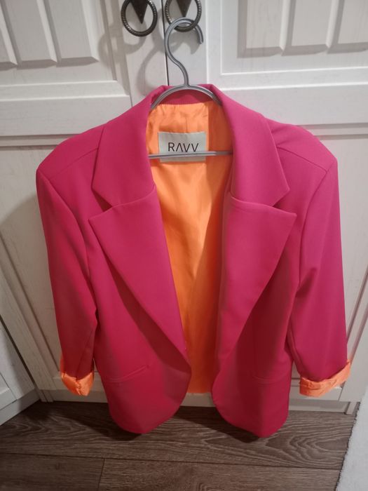 Вещи разные модели костюмы платья