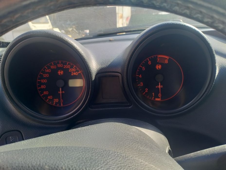 Алфа 156 на части