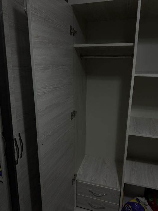 Шкаф одинарный с полками