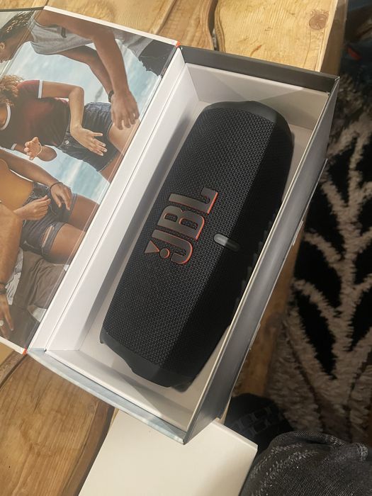 Speaker JBL   charge  5