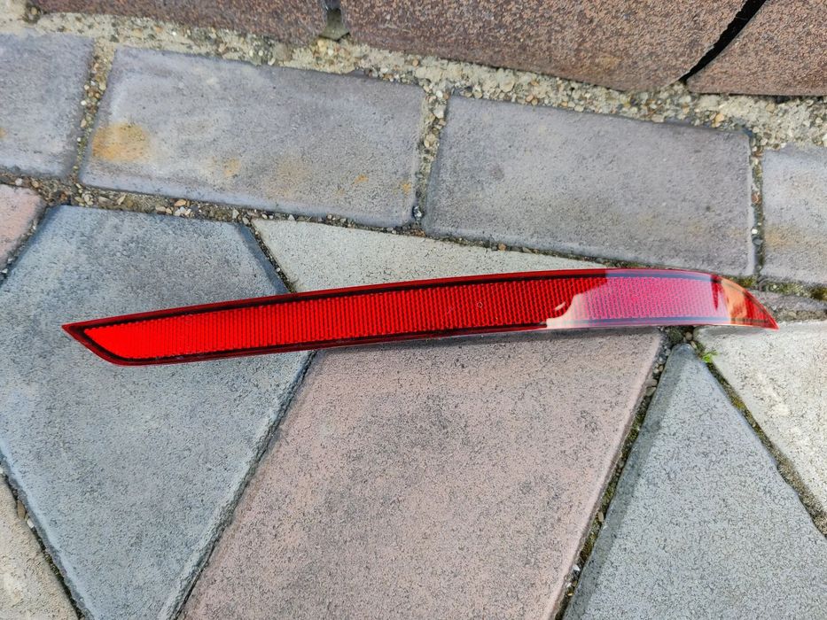 Catadioptru Reflector dreapta bara spate Volvo XC60 II 32293627