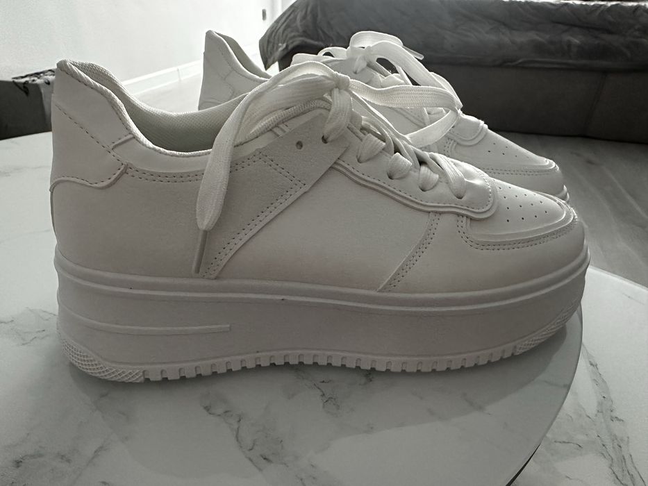 Продам кеды