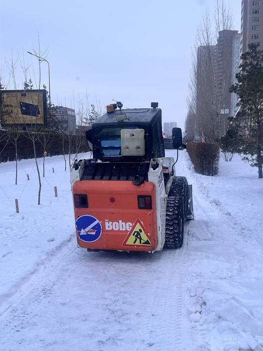 продам мини - погрузчик BOBCAT S130