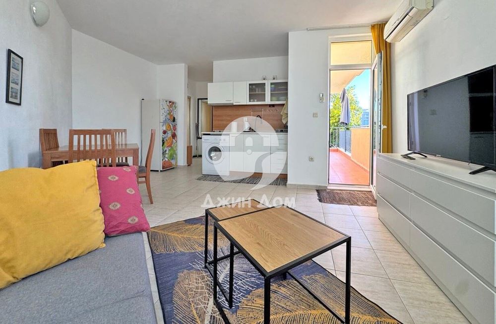 Продава се Двустаен апартамент в к.к. Слънчев бряг - 64 кв.м за 1249 €/кв.м - Снимка #3
