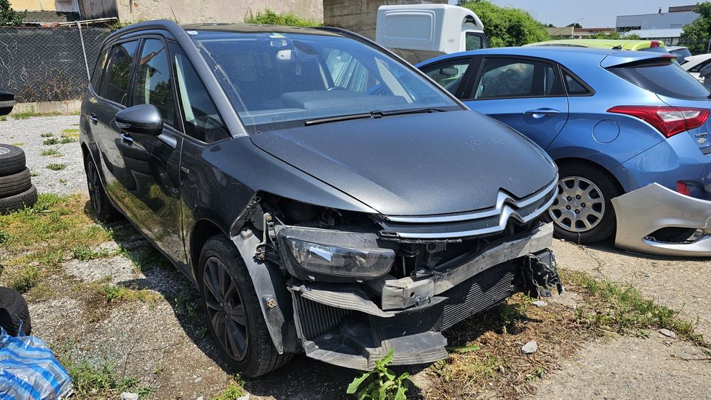 Ситроен ц4 пикасо на части