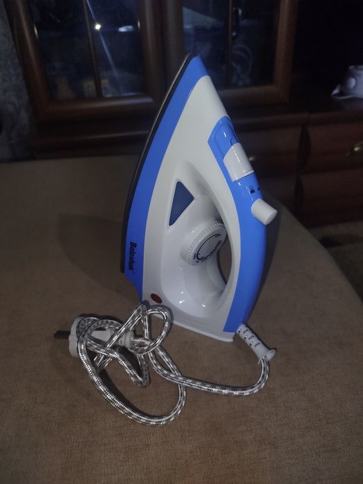 Утюг продам новый