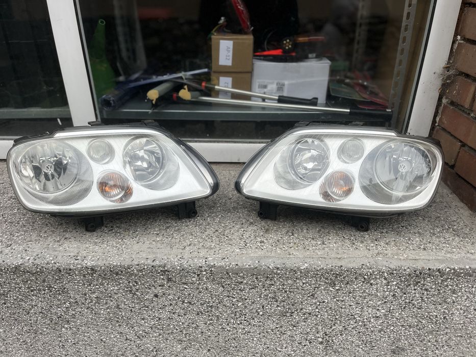 Фарове за VW Туран 03-06