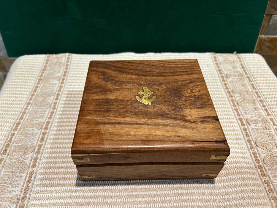 Busola de colectie Stanley London