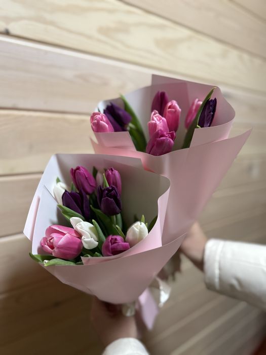 Тюльпаны на 8-е Марта