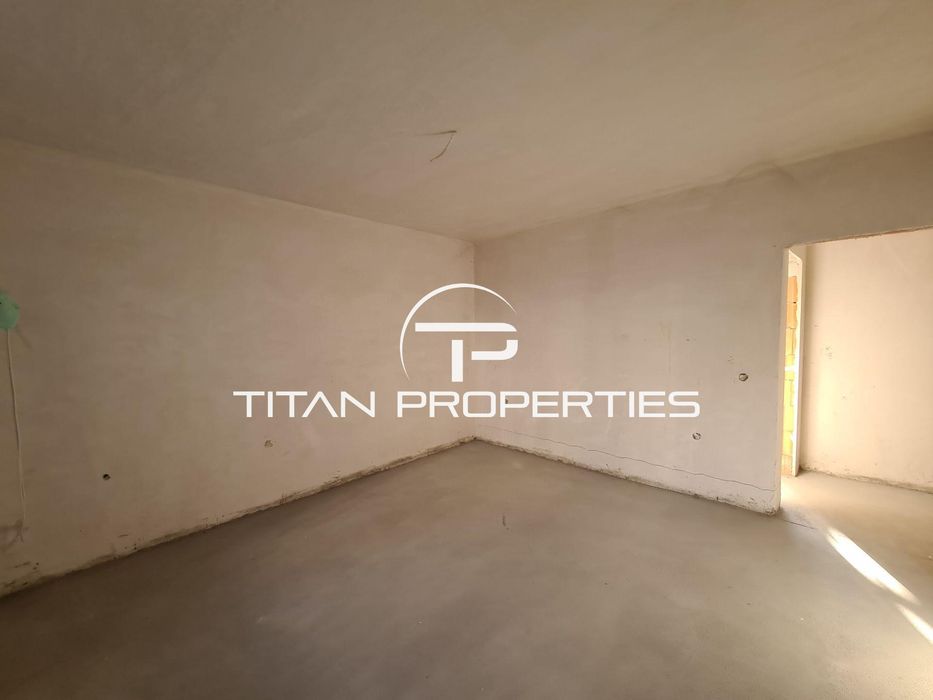 Тристаен апартамент за продажба в кв. Каменица 2