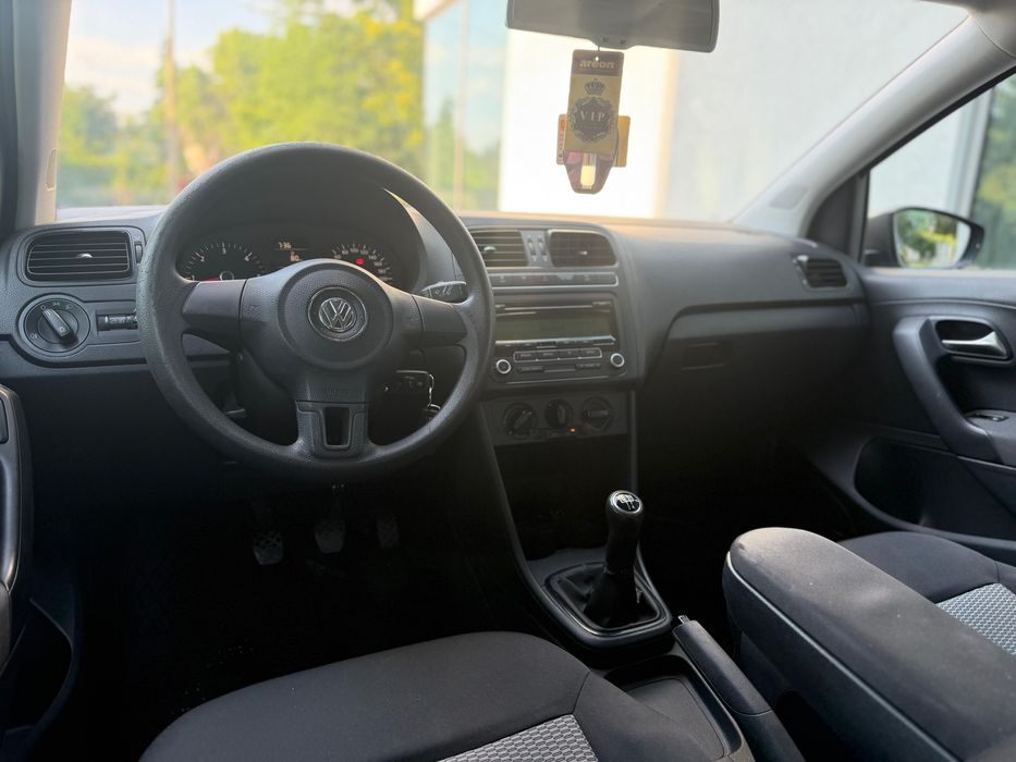 VOLKSWAGEN Polo 2011 — imagine 5