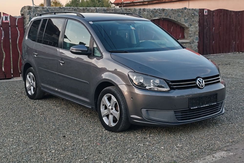 Volkswagen Touran 2010 diesel, 4.636 € — imagine 2