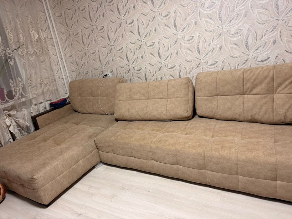 Продам диван в отличном состоянии.