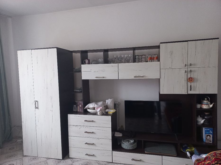 Шкаф  стенка  серого цвета