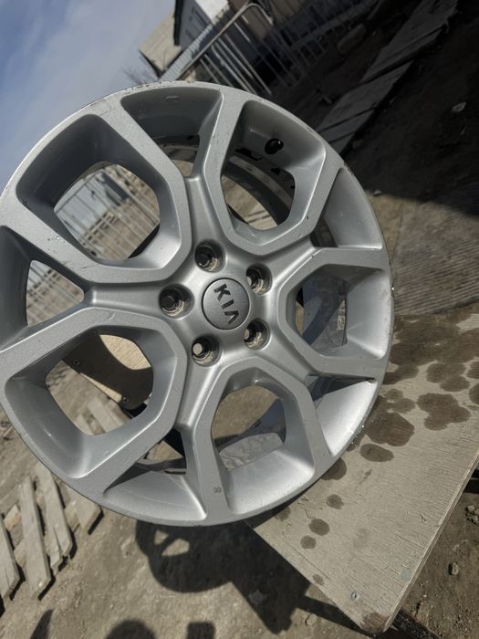 Продаеться диски за 70к