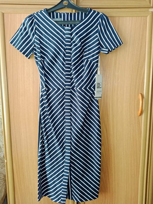 Срочно! Продам платье для девочек