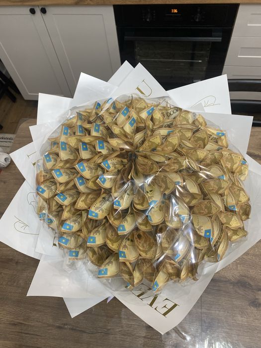 Денежный букет/ ЛЕВЫЙ БЕРЕГ