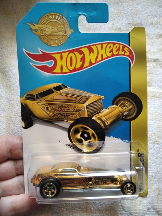 Коллекционная машинка