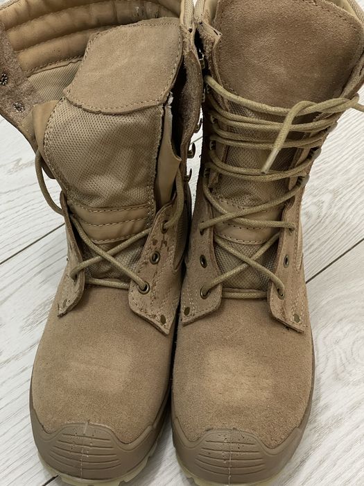 Абсолютно новые берцы