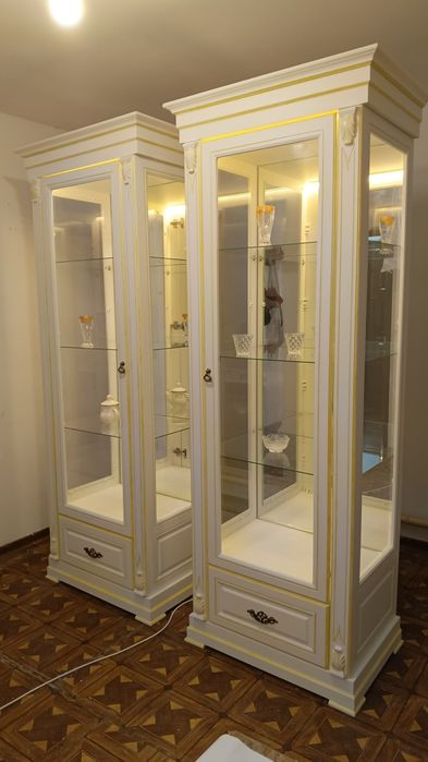 Шкаф, витрина, сервант, буфет для гостиной