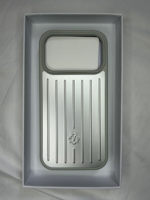 Rimowa iPhone 17 Pro Case