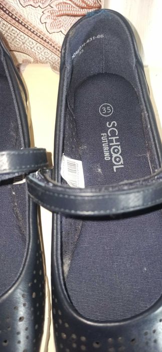 Продам детскую обувь