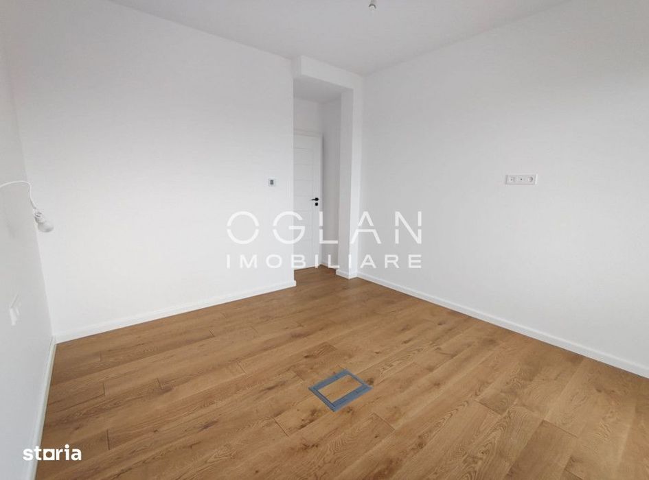 Penthouse 4 cam, terasa 78 mp, La Cheie, D. Stanca
