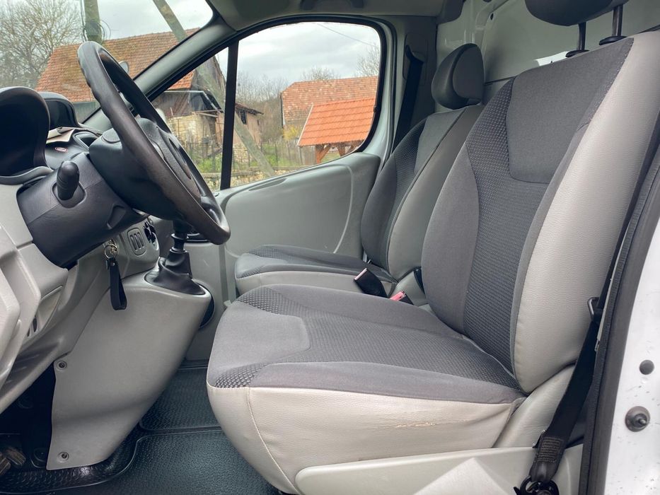 Opel Vivaro, 84 kw, 2013 luna 12.