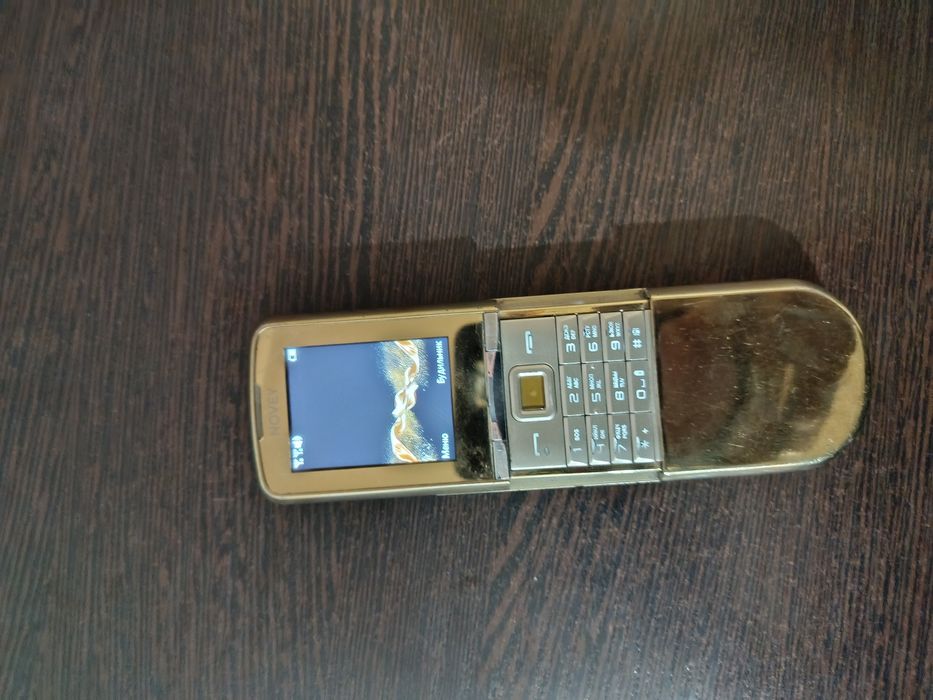 Novey telefoni sotiladi Holati alo