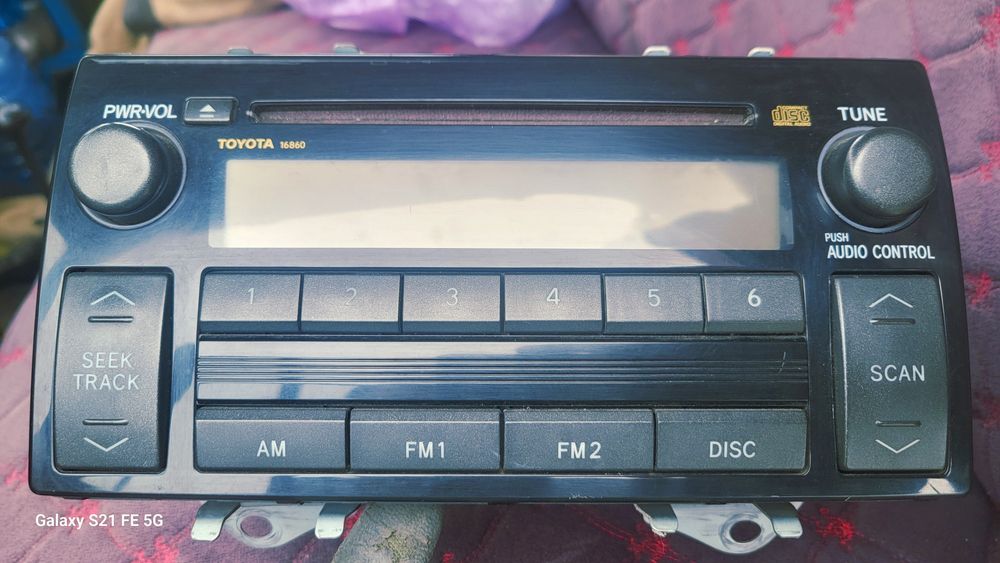 Продам магнитолу камри 35