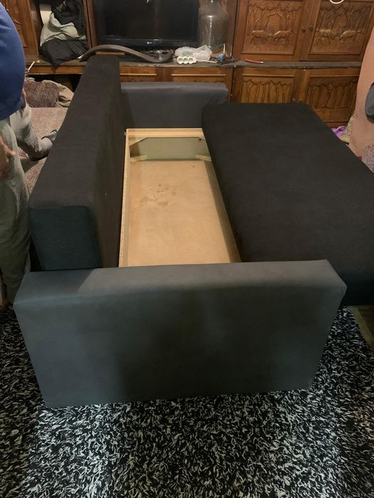 Canapea extensibilă 750 lei