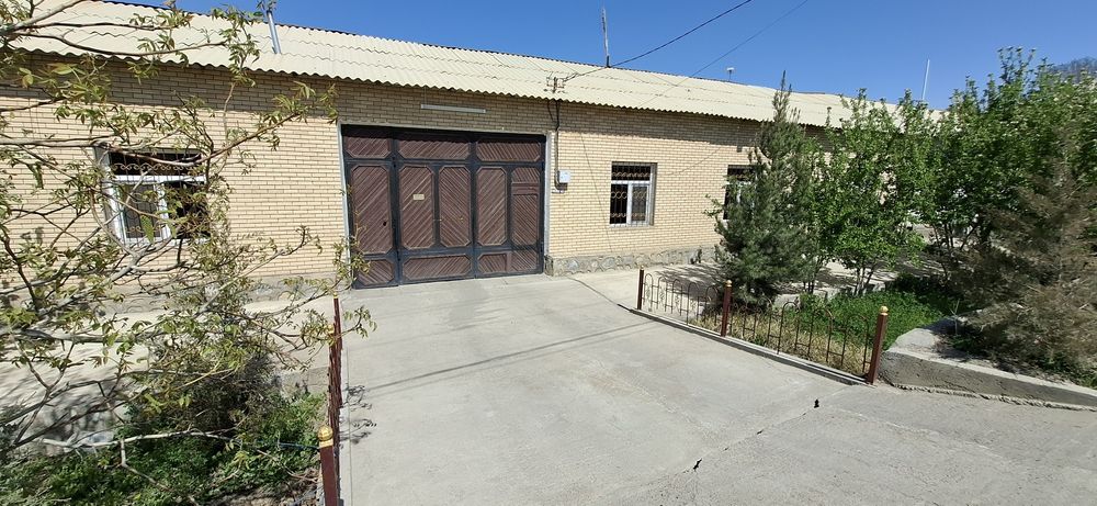 Участка сотилади