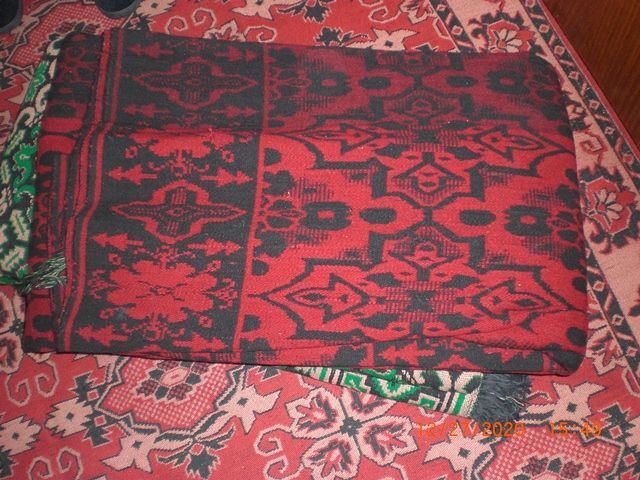 Килими Вълнени нови