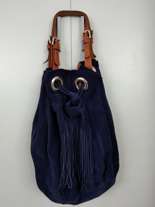 Дамска чанта от естествена велур