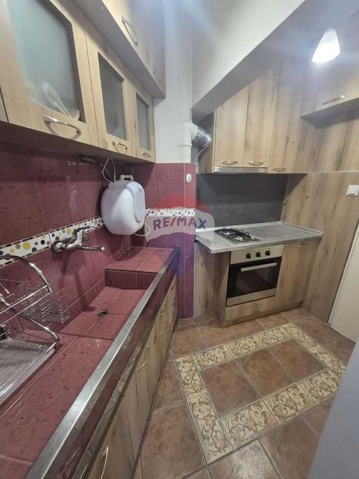 Дава се под наем Тристаен апартамент в Варна, Конфуто - 100 кв.м за 648.21 € - Снимка #7