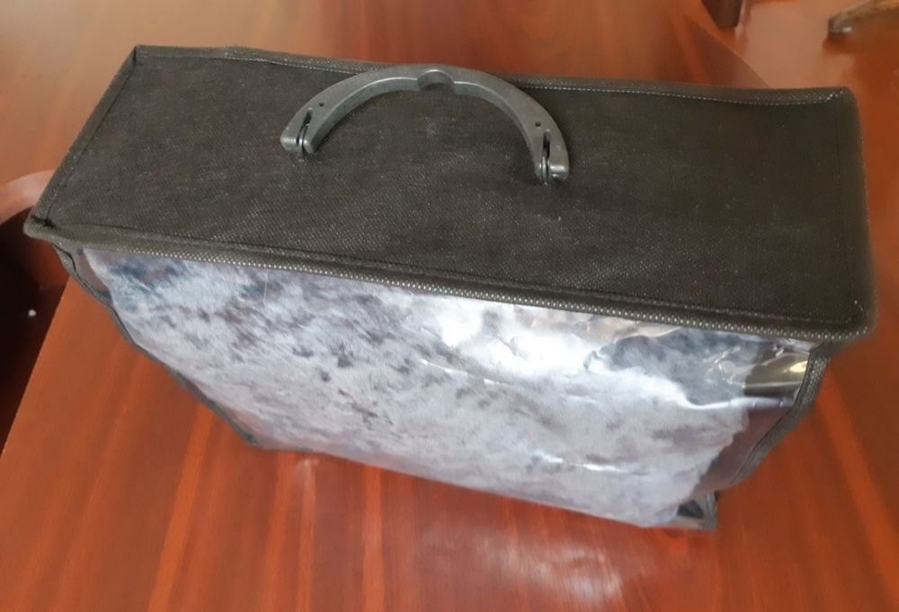 Huse in geantă voiaj confortabil