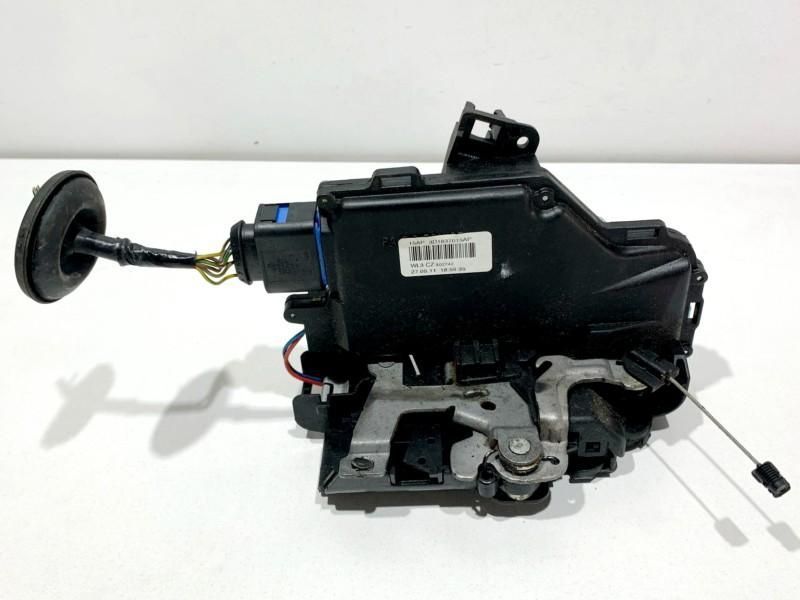 Broasca usa stanga fata Volkswagen Touran facelift (2010-2015) [1t3] 3D1837015AP