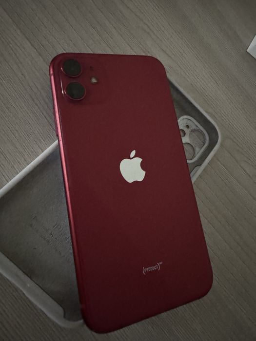 Обменяю айфон 11