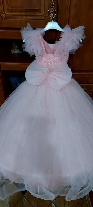 Продам нарядное платье