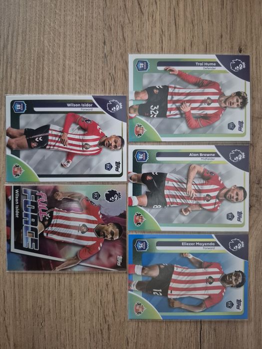 Topps Premier League 25/26 - базови, инсърти и паралели на отборите