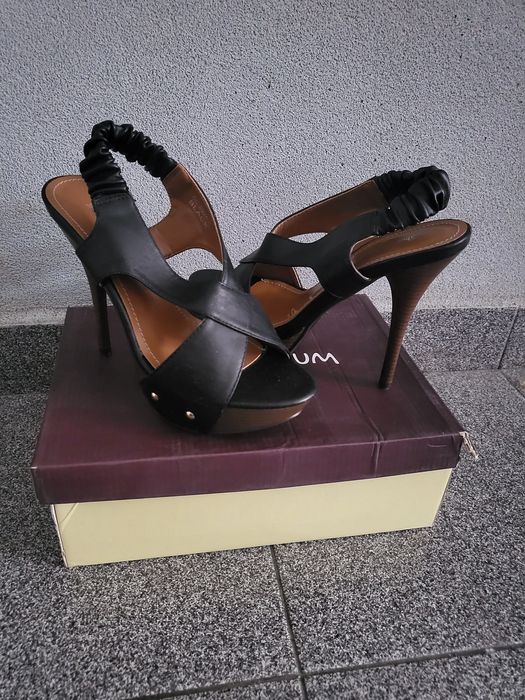 Сандали от естествена кожа