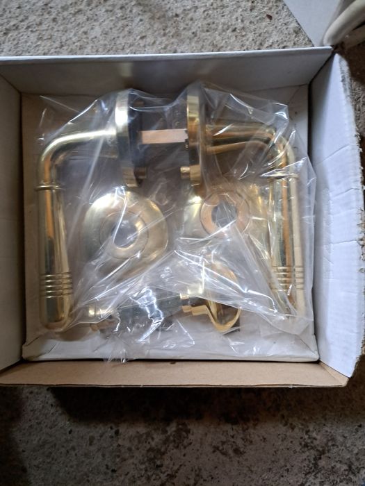 Луксозни дръжки от месинг германски jado