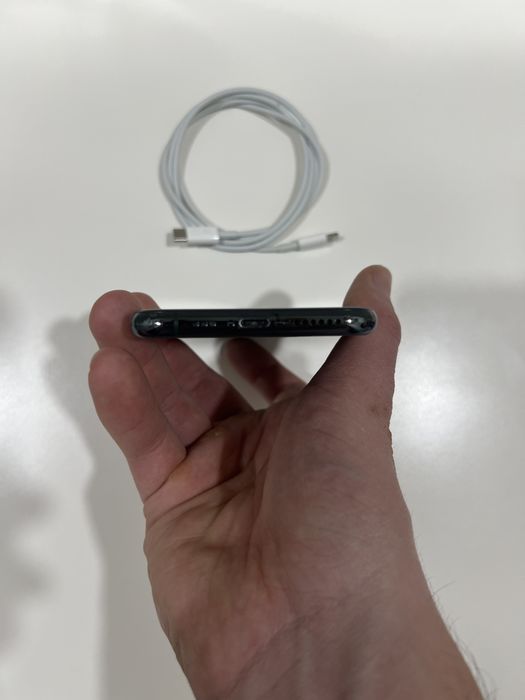 iPhone 11 Pro • Space Gray  • 64GB