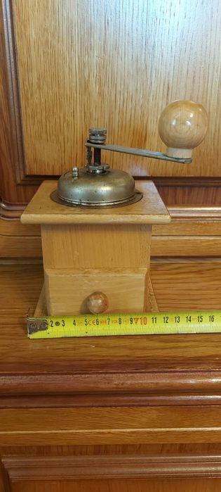 Rasnita veche, cafea